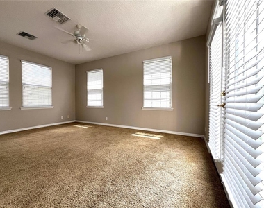 502 Greenbrier Avenue - Photo Thumbnail 16