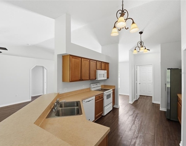 2368 Sweetwater Boulevard - Photo Thumbnail 12