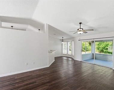 2368 Sweetwater Boulevard - Photo Thumbnail 4