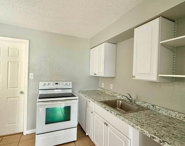 205 Mill Street - Photo Thumbnail 3