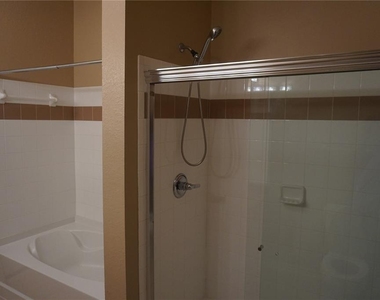 719 Terrace Ridge Circle - Photo Thumbnail 12