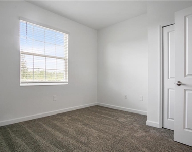 3083 Camden Way - Photo Thumbnail 14