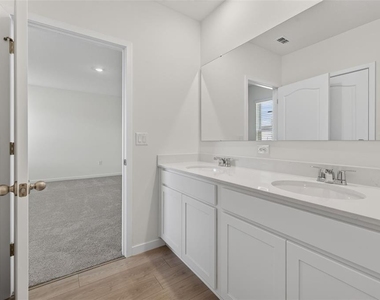 2893 House Finch Road - Photo Thumbnail 42
