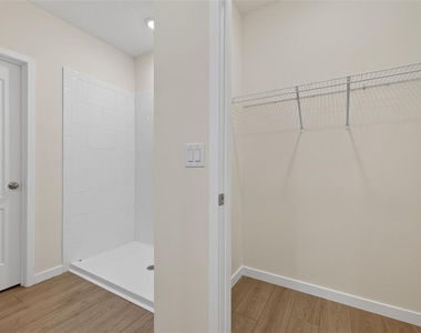 2893 House Finch Road - Photo Thumbnail 43