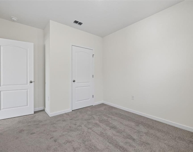2893 House Finch Road - Photo Thumbnail 14