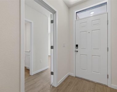 2893 House Finch Road - Photo Thumbnail 7