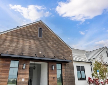 2893 House Finch Road - Photo Thumbnail 54