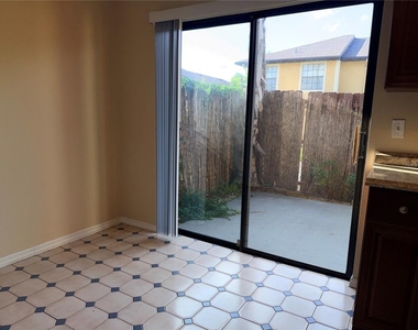3220 Oak Lawn Place Place - Photo Thumbnail 21