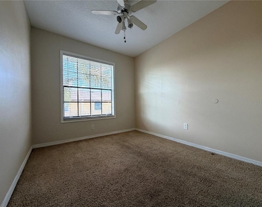 3220 Oak Lawn Place Place - Photo Thumbnail 15