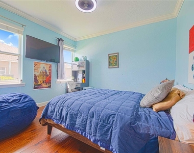 445 Talamone Drive - Photo Thumbnail 21