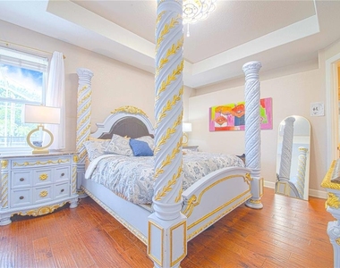 445 Talamone Drive - Photo Thumbnail 17
