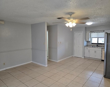 780 E North Street - Photo Thumbnail 6