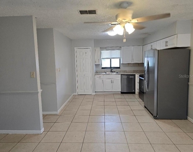 780 E North Street - Photo Thumbnail 2