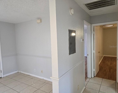780 E North Street - Photo Thumbnail 8