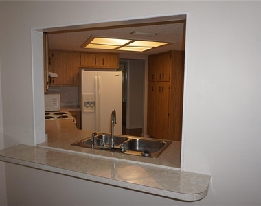 10961 Sw 84th Avenue - Photo Thumbnail 6