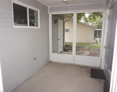 10961 Sw 84th Avenue - Photo Thumbnail 12