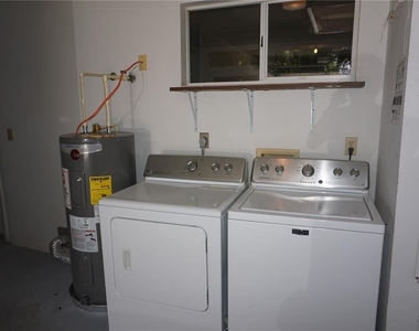 10961 Sw 84th Avenue - Photo Thumbnail 14