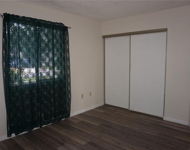 10961 Sw 84th Avenue - Photo Thumbnail 23