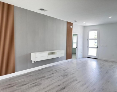 13164 Sw 71st Court - Photo Thumbnail 6
