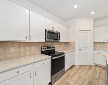 8479 Sw 52nd Lane Road - Photo Thumbnail 14