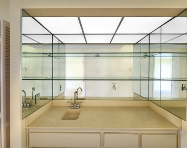 2321 Se 19th Circle - Photo Thumbnail 16