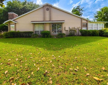 2321 Se 19th Circle - Photo Thumbnail 2