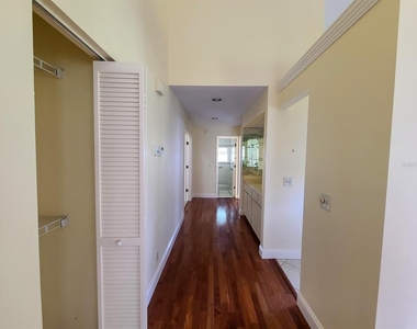 2321 Se 19th Circle - Photo Thumbnail 14