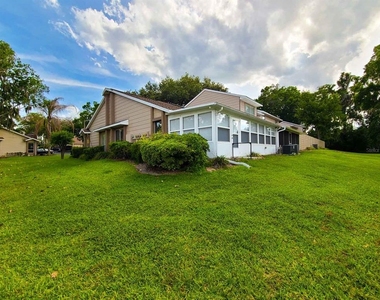2321 Se 19th Circle - Photo Thumbnail 3