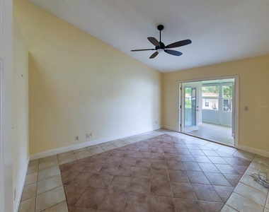 2321 Se 19th Circle - Photo Thumbnail 19