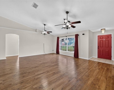 10384 Sw 41st Court - Photo Thumbnail 7