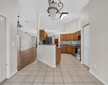 10384 Sw 41st Court - Photo Thumbnail 18