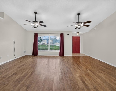 10384 Sw 41st Court - Photo Thumbnail 8