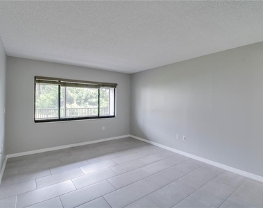 1054 Lotus Cove Court - Photo Thumbnail 8