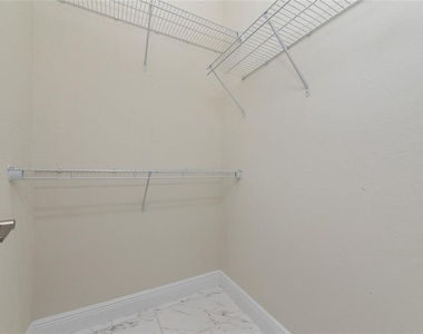 1246 Westwinds Drive - Photo Thumbnail 21