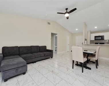 1246 Westwinds Drive - Photo Thumbnail 10
