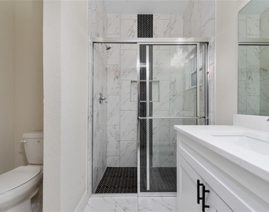 1246 Westwinds Drive - Photo Thumbnail 20