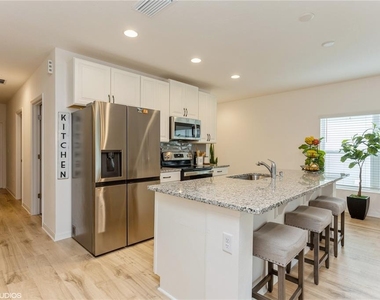 6985 Wilson Pasture Avenue - Photo Thumbnail 27
