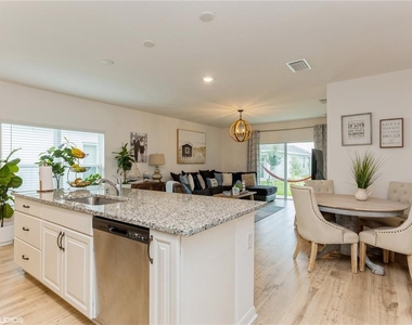 6985 Wilson Pasture Avenue - Photo Thumbnail 23