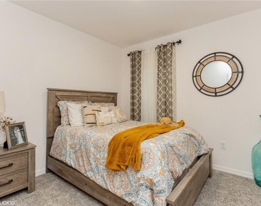 6985 Wilson Pasture Avenue - Photo Thumbnail 15