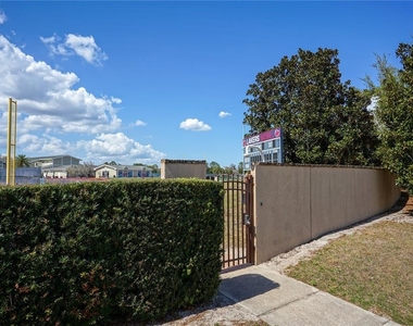 6219 Tiroco Way - Photo Thumbnail 33