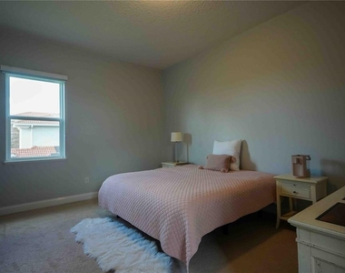 6219 Tiroco Way - Photo Thumbnail 19