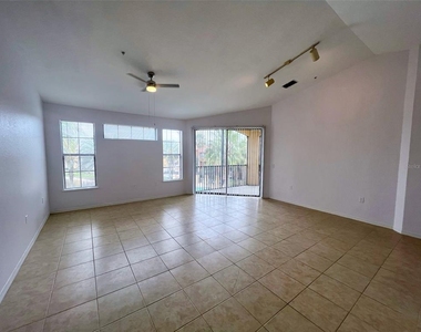 6153 Metrowest Boulevard - Photo Thumbnail 7