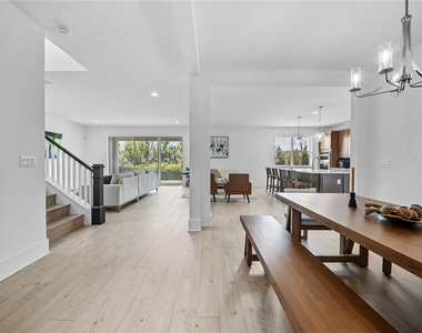 1694 Pinecliff Drive - Photo Thumbnail 7