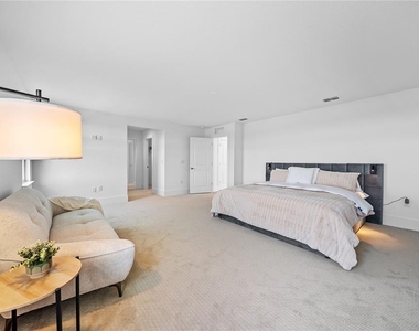 1694 Pinecliff Drive - Photo Thumbnail 38
