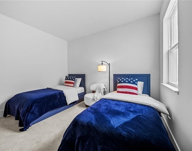 1694 Pinecliff Drive - Photo Thumbnail 30
