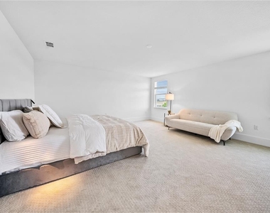 1694 Pinecliff Drive - Photo Thumbnail 40