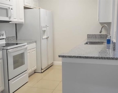 7147 Yacht Basin Avenue - Photo Thumbnail 2