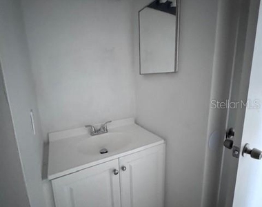 4546 Lighthouse Circle - Photo Thumbnail 5