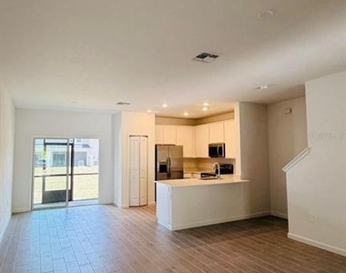 3649 Se 37th Ct - Photo Thumbnail 1