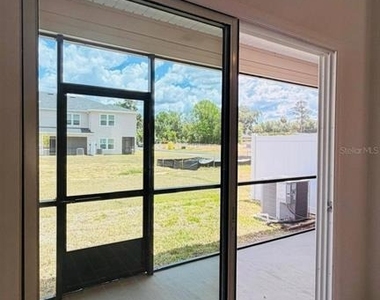 3649 Se 37th Ct - Photo Thumbnail 11